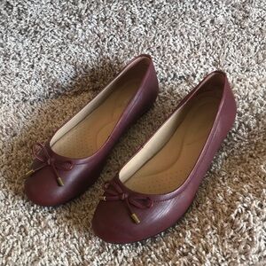 Lands’ End Burgundy Ballet Flats size 7